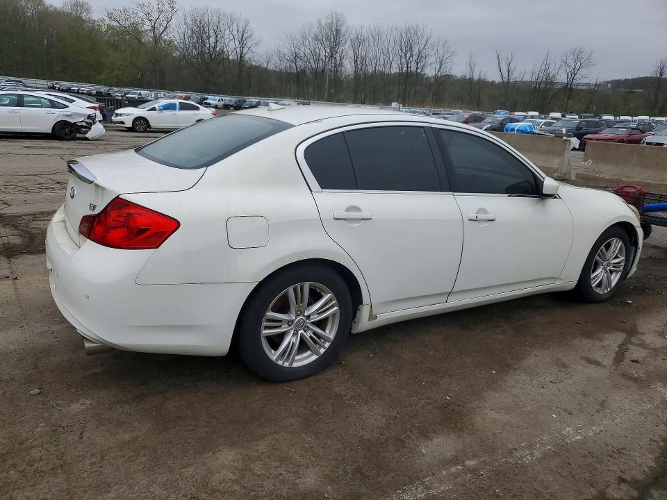 2013 Infiniti G VIN JN1CV6APXDM723045 COPART salvage auction — MINOR DENT/SCRATCHES, Salvage Title, sold $500 on 2026-07-16 (photo 3)