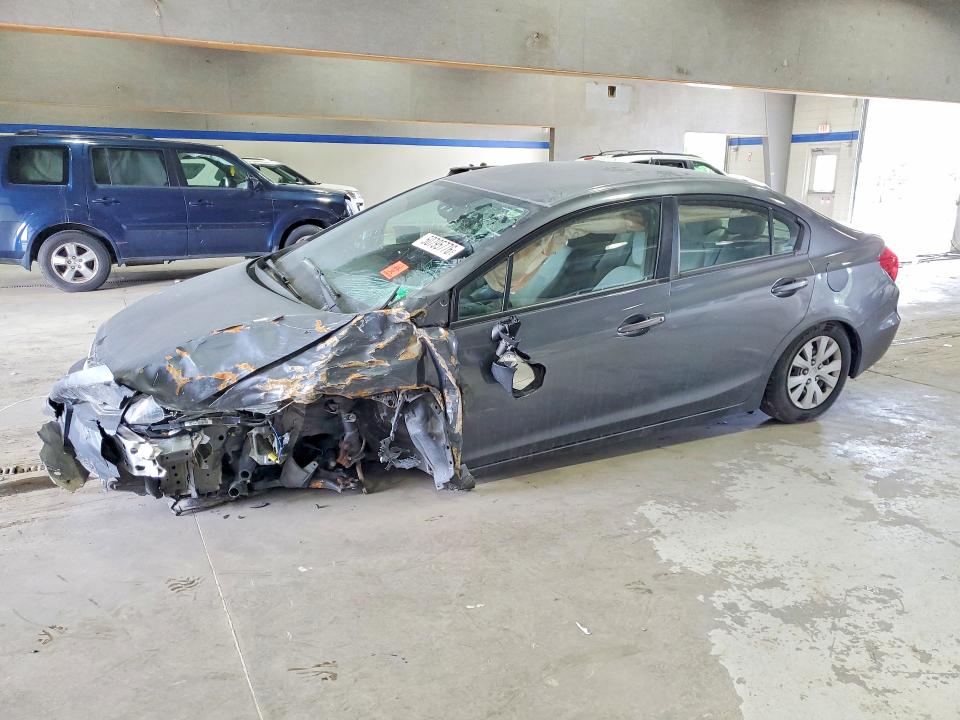 2012 Honda Civic VIN 19XFB2F55CE069040 COPART salvage auction — SIDE, Va - Cert Of Title - Salvage, sold $450 on 2026-07-02 (photo 1)