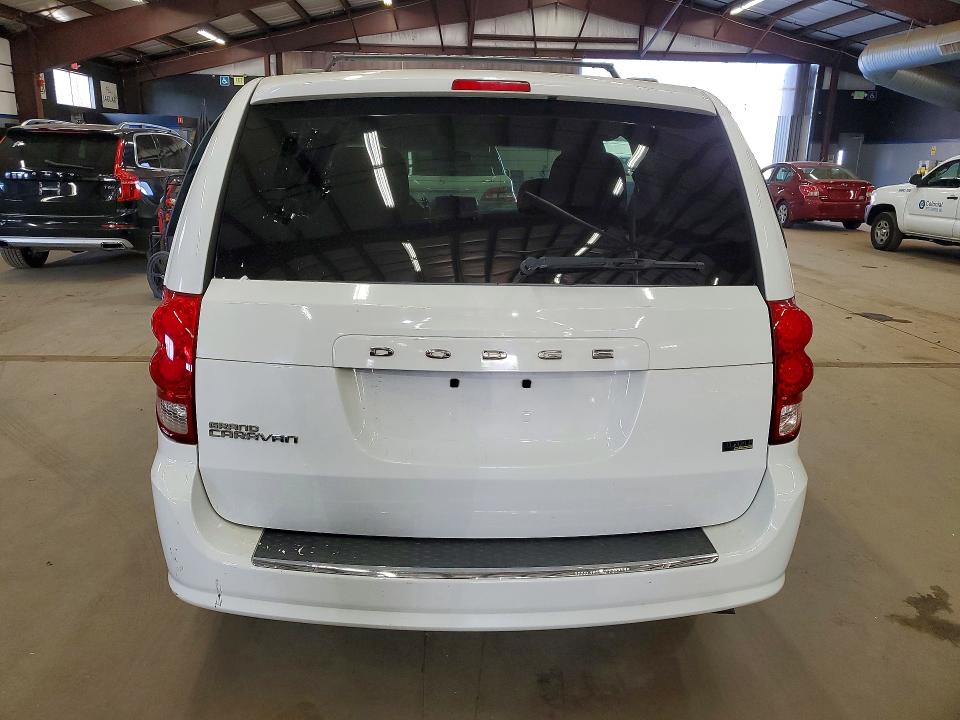 2014 Dodge Grand caravan VIN 2C4RDGCG4ER478108 COPART salvage auction — MINOR DENT/SCRATCHES, Va - Certificate Of Title, sold $1,450 on 2026-08-07 (photo 6)