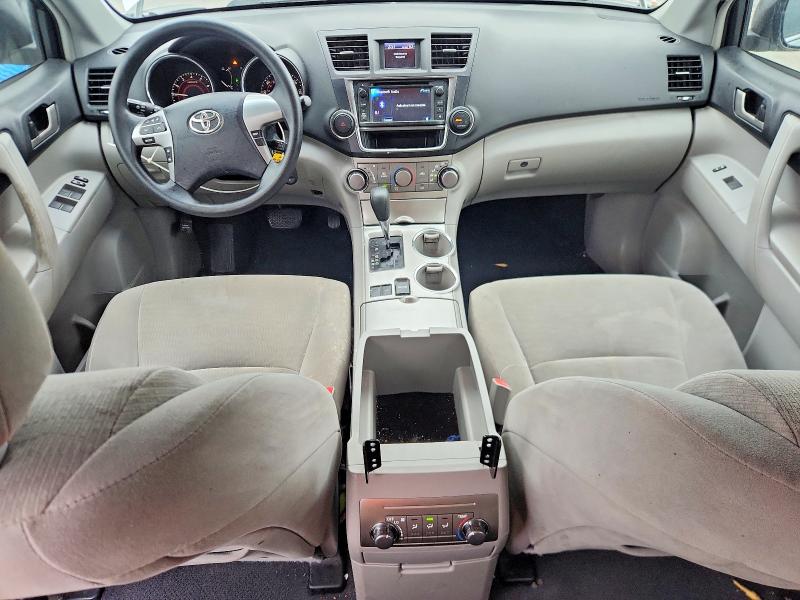 2013 Toyota VIN 5TDZA3EHXDS032008 COPART salvage auction — SIDE, Tx - Salvage Vehicle Title, sold $3,200 on 2026-07-09 (photo 8)