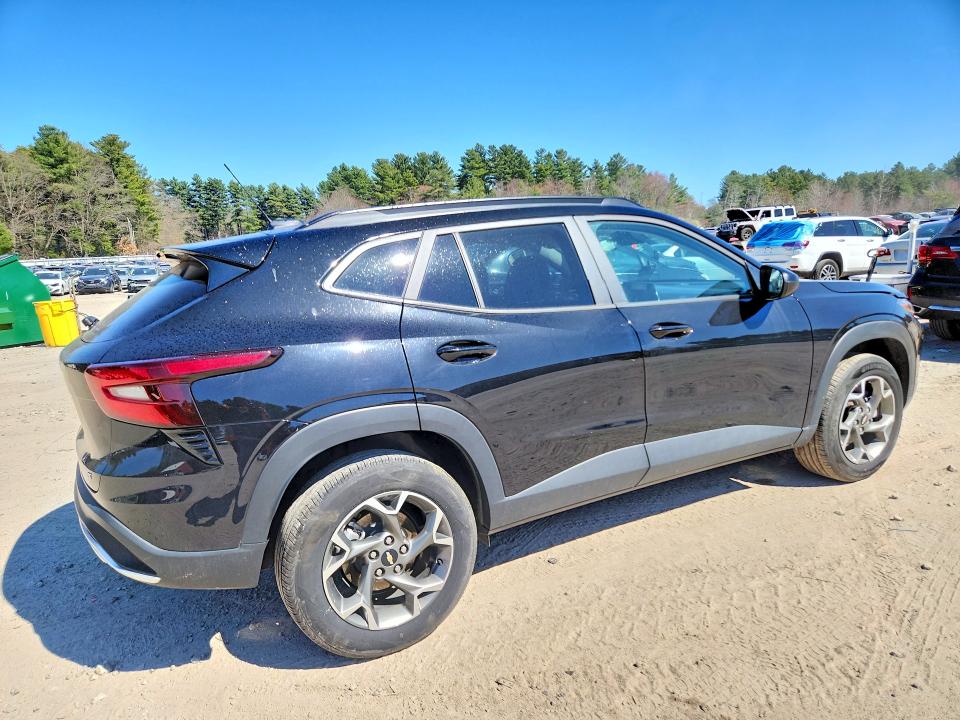 2025 Chevrolet Trax VIN KL77LHEP4SC197778 COPART salvage auction — REAR END, Id - Salvage Certificate Of Title, sold $6,600 on 2026-07-02 (photo 3)