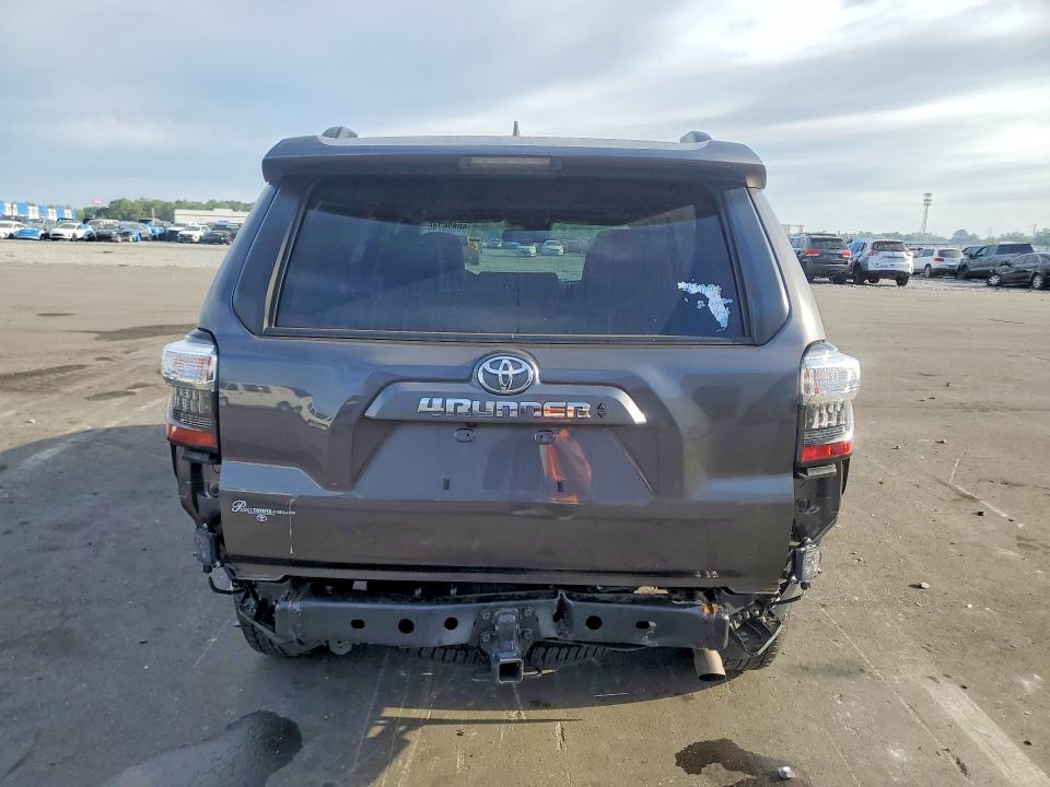 2022 Toyota 4runner VIN JTEFU5JRXN5269038 COPART salvage auction — REAR END, Fl - Cert Of Title Slvg Rebuildable, sold $18,500 on 2026-07-08 (photo 6)