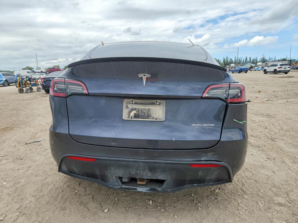 2023 Tesla Model y VIN 7SAYGDEE6PF923950 COPART salvage auction — FRONT END, Salvage Title, sold $1,800 on 2026-07-28 (photo 6)