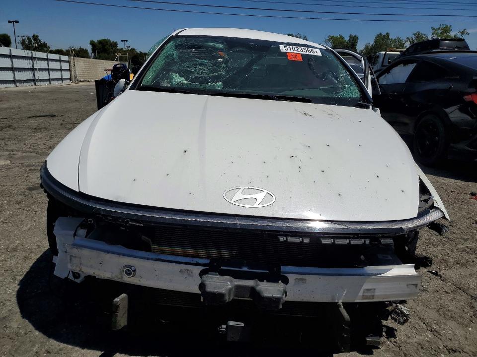 2024 Hyundai Sonata VIN KMHL64JA2RA384697 COPART salvage auction — SIDE, Fl - Dlr Only Cert Of Destruction (P), sold $2,950 on 2026-07-27 (photo 5)