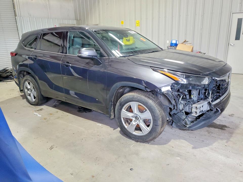 2022 Toyota Highlander VIN 5TDBZRBH7NS222013 COPART salvage auction — FRONT END, IN - CERTIFICATE OF TITLE, sold $12,200 on 2026-07-21 (photo 4)