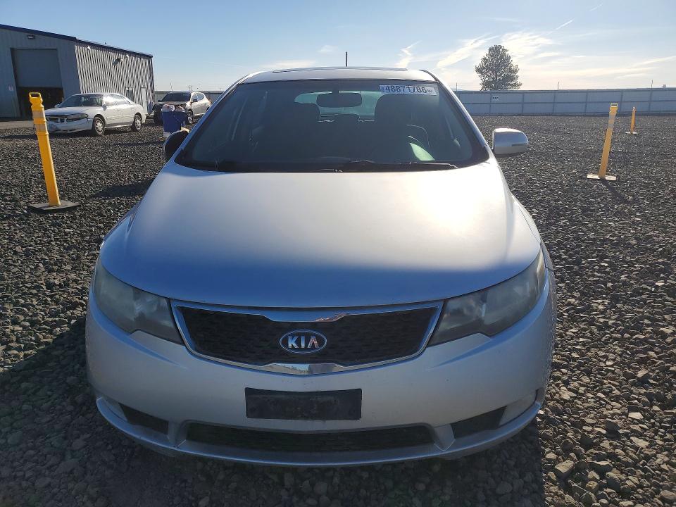 2011 Kia Forte VIN KNAFW5A32B5330028 COPART salvage auction — MINOR DENT/SCRATCHES, Tx - Salvage Vehicle Title, sold $525 on 2026-07-08 (photo 5)