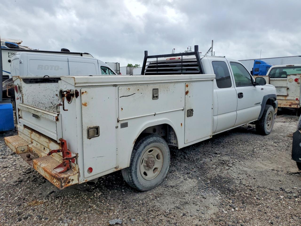 2006 Chevrolet Silverado 2500 VIN 1GCHC29U36E158629 COPART salvage auction — Normal Wear, TX - CERTIFICATE OF TITLE, sold $50 on 2026-07-09 (photo 3)