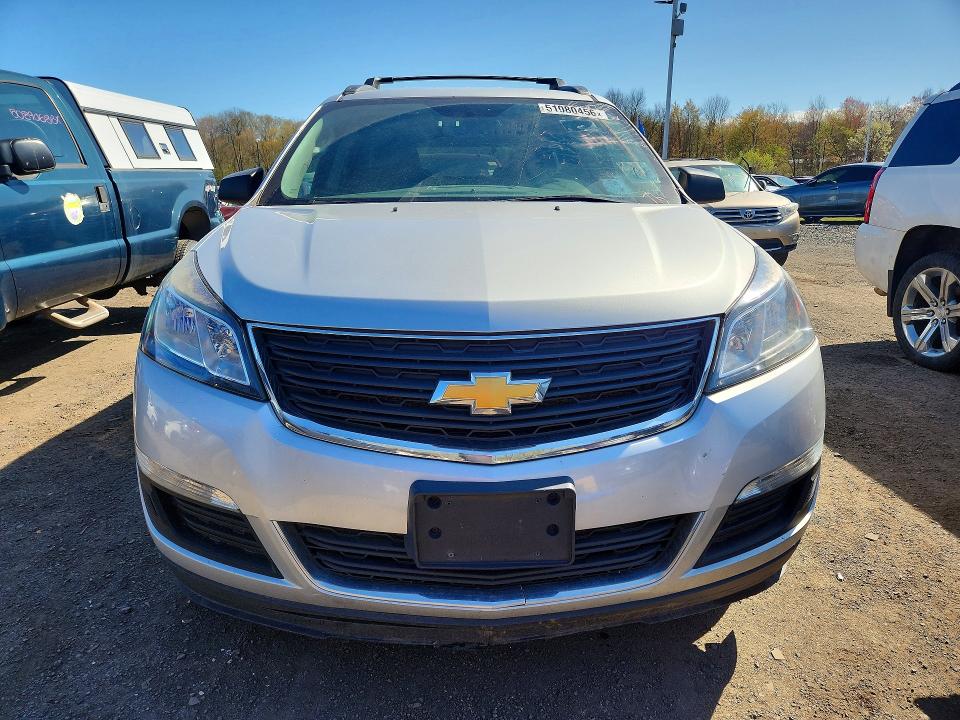2016 Chevrolet Traverse VIN 1GNKRFKD6GJ293125 COPART salvage auction — MINOR DENT/SCRATCHES, Ct - Certificate Of Title, sold $950 on 2026-07-04 (photo 5)