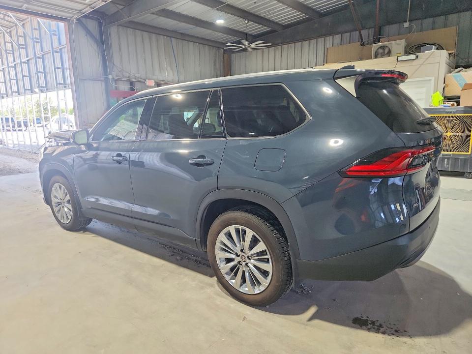 2024 Toyota Highlander VIN 5TDAAAB59RS003974 COPART salvage auction — FRONT END, MO - SALVAGE CERTIFICATE OF TITLE, sold $20,500 on 2026-07-27 (photo 2)