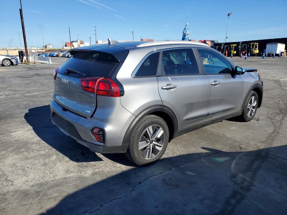 2022 Kia Niro VIN KNDCM3LD4N5546070 COPART salvage auction — FRONT END, Salvage Title, sold $4,200 on 2026-07-22 (photo 3)