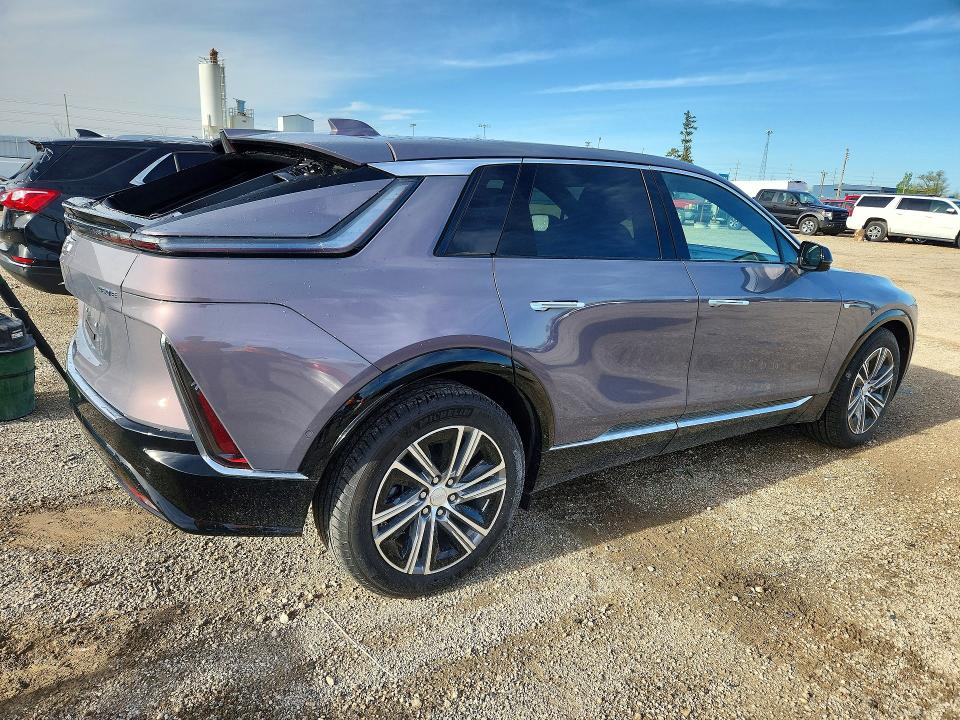 2024 Cadillac Lyriq VIN 1GYKPPRK3RZ137034 COPART salvage auction — HAIL, Ia - Cert Of Title-Salvage Title, sold $21,000 on 2026-07-22 (photo 3)