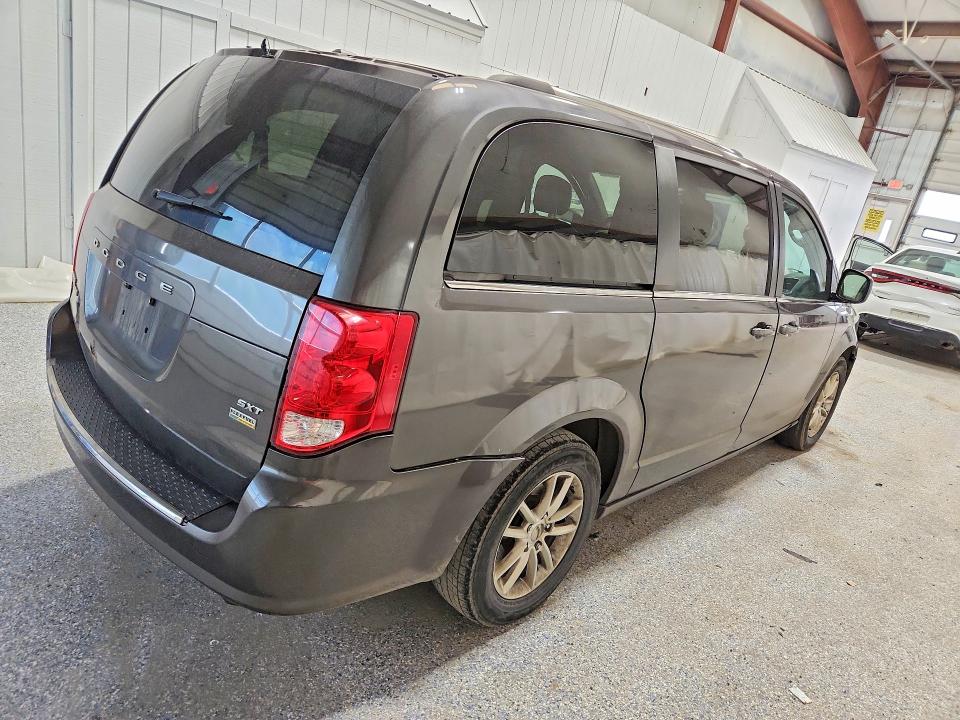 2019 Dodge Grand caravan VIN 2C4RDGCG1KR772691 COPART salvage auction — FRONT END, In - Certificate Of Title, sold $200 on 2026-07-02 (photo 3)
