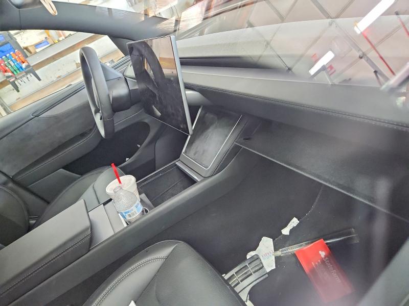 2026 Tesla Model y VIN 7SAYGDEEXTF581624 COPART salvage auction — FRONT END, IL - SALVAGE CERTIFICATE, sold $20,500 on 2026-07-06 (photo 8)
