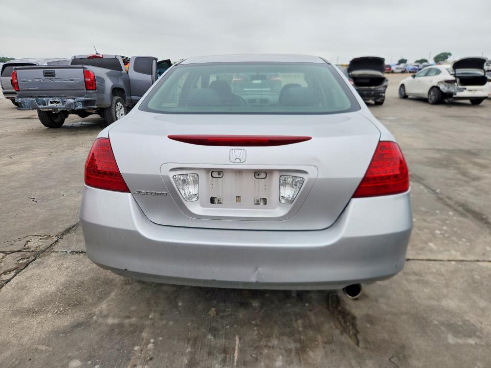 2007 Honda Accord VIN JHMCM56367C006571 COPART salvage auction — FRONT END, Tx - Salvage Vehicle Title, sold $350 on 2026-07-09 (photo 6)