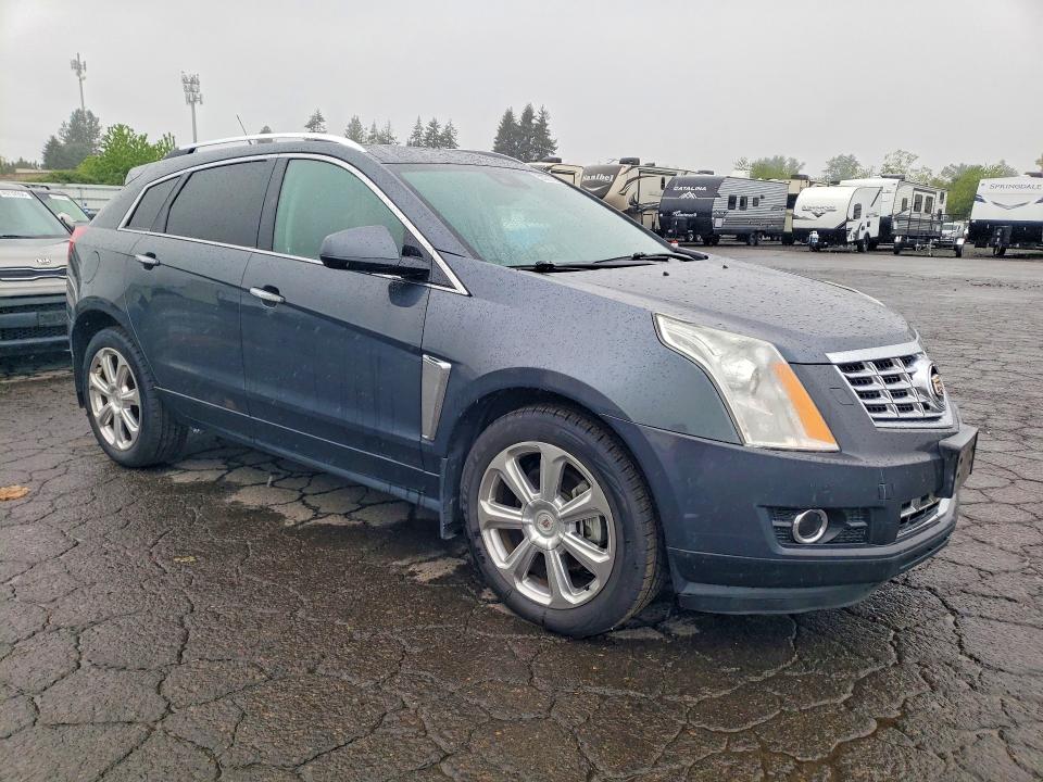 2013 Cadillac Srx VIN 3GYFNHE35DS542779 COPART salvage auction — WATER/FLOOD, Wv - Salvage Cert - Flood Damaged, sold $1,500 on 2026-07-20 (photo 4)