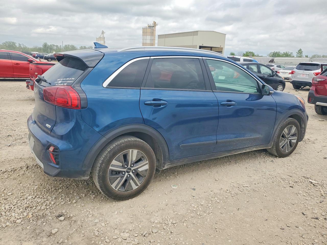 2022 Kia Niro VIN KNDCE3LC7N5495748 COPART salvage auction — Hail, KS - CERT OF TITLE-SALVAGE, sold $7,100 on 2026-07-07 (photo 3)