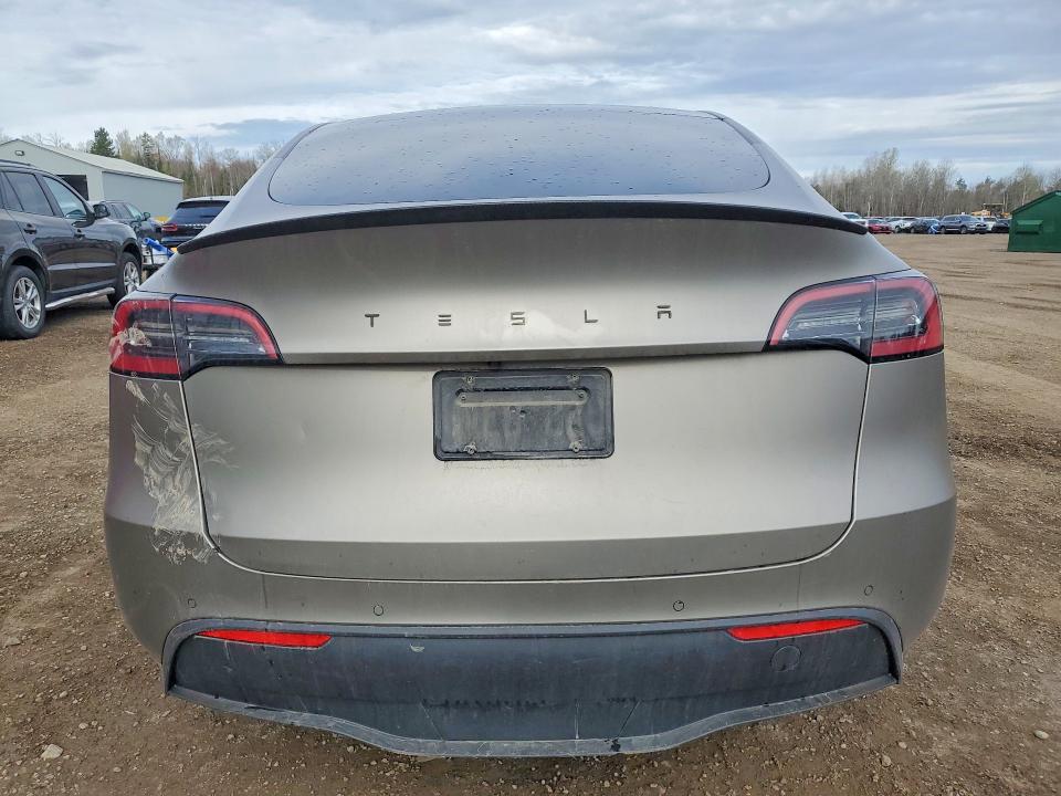 2022 Tesla Model y VIN 7SAYGDEF2NF314389 COPART salvage auction — FRONT END, On - Permit No Brand - Unfit, sold $8,400 on 2026-07-07 (photo 6)