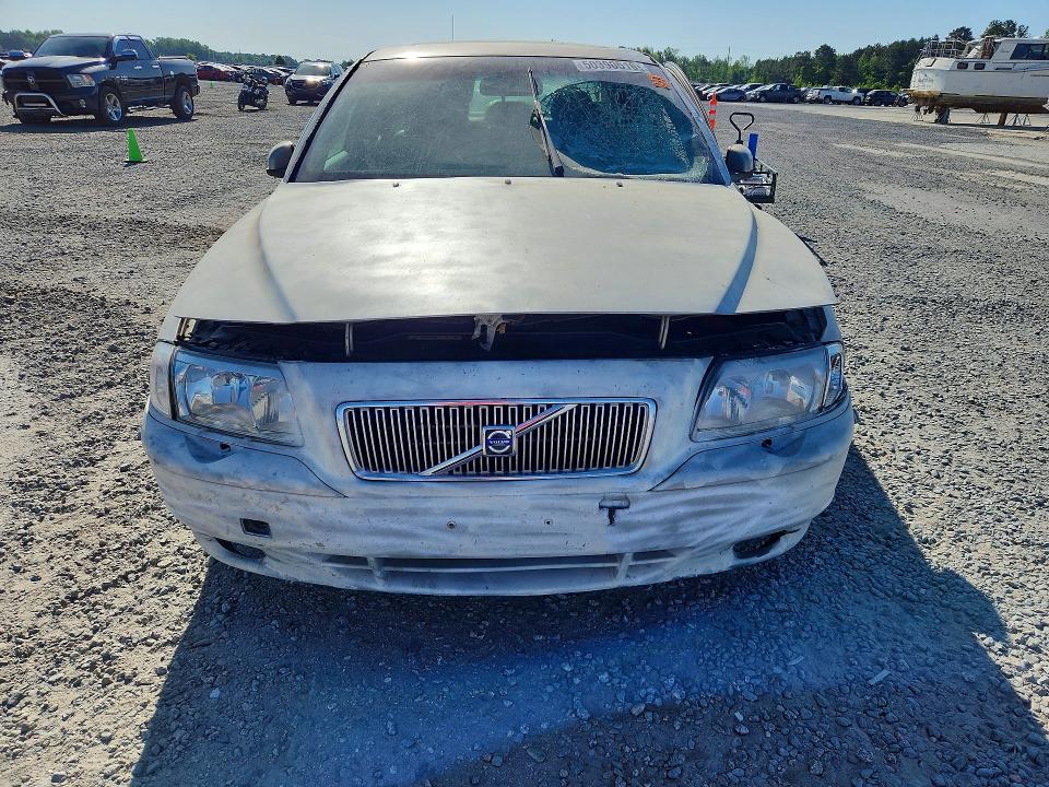 2004 Volv S80 VIN YV1TS59HX41376065 COPART salvage auction — MINOR DENT/SCRATCHES, NC - SALVAGE CERTIFICATE OF TITLE, sold $225 on 2026-07-20 (photo 5)