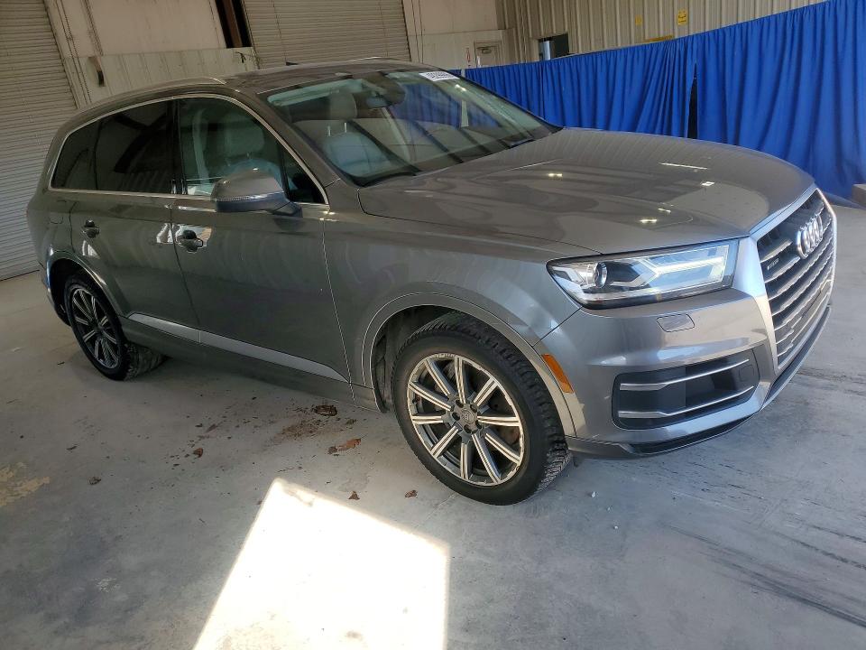 2017 Audi Q7 VIN WA1LHAF78HD036162 COPART salvage auction — UNDERCARRIAGE, In - Certificate Of Title, sold $5,100 on 2026-07-23 (photo 4)