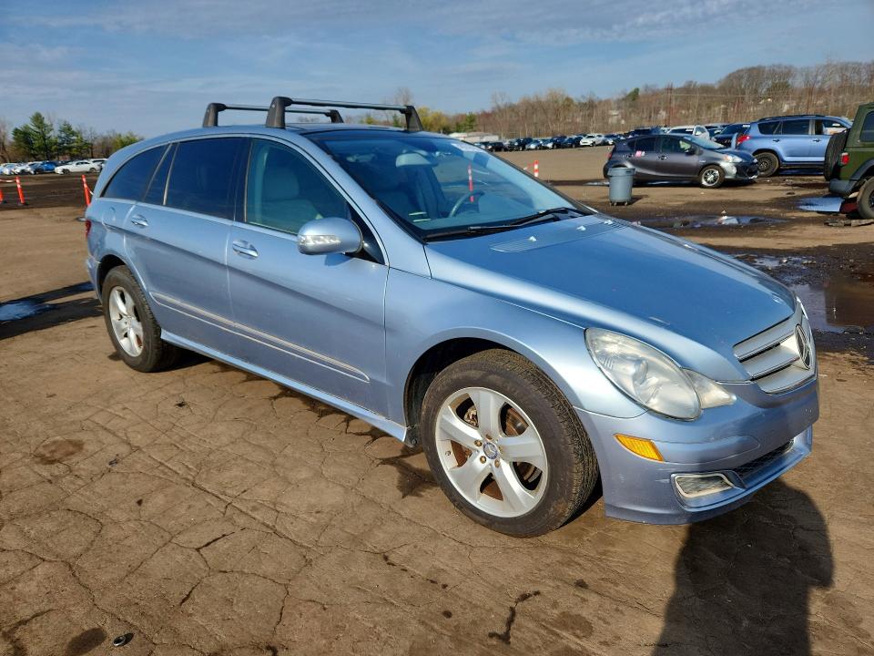 2007 Mercedes-benz R-class VIN 4JGCB22E87A044355 COPART salvage auction — MINOR DENT/SCRATCHES, Ny - Certificate Of Title, sold $1,050 on 2026-07-02 (photo 4)