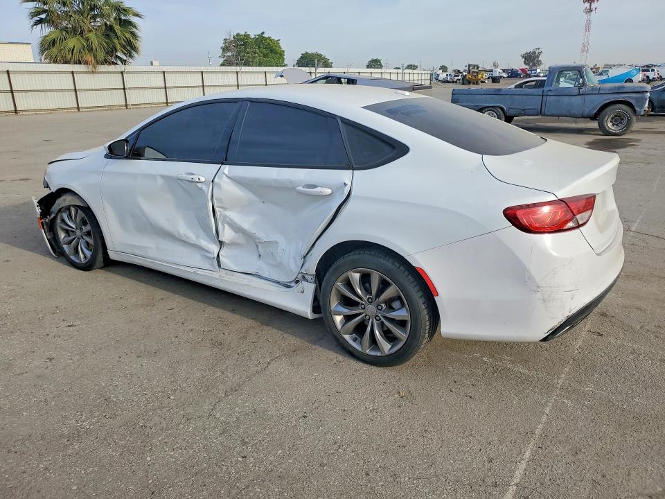2015 Chrysler VIN 1C3CCCBB8FN578206 COPART salvage auction — SIDE, Salvage Title, sold $800 on 2026-07-10 (photo 2)