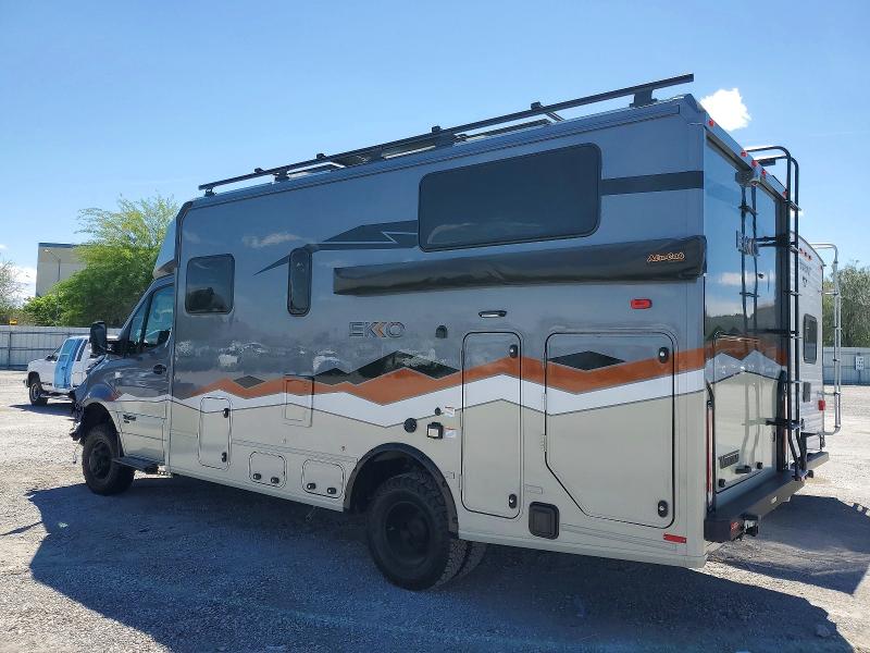 2025 Mercedes-benz Sprinter VIN W1X8N36Y3SN349100 COPART salvage auction — FRONT END, NV - SALVAGE TITLE, sold $71,000 on 2026-07-30 (photo 3)