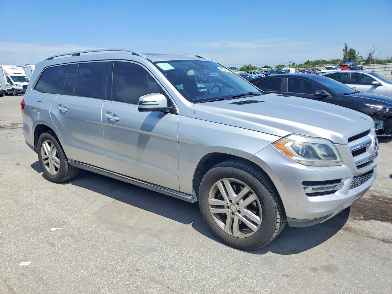 2014 Mercedes-Benz GL-Class VIN 4JGDF7CE2EA339548 COPART salvage auction — Minor Dent/Scratches, MT - CERTIFICATE OF TITLE (P), sold $3,050 on 2026-07-03 (photo 4)