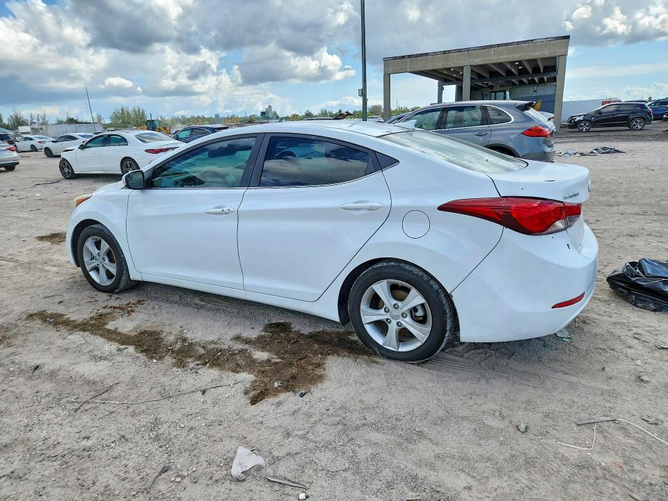 2016 Hyundai Elantra VIN 5NPDH4AE8GH788714 COPART salvage auction — MINOR DENT/SCRATCHES, MT - CERT OF TITLE-REBUILT SALVAGE, sold $1,700 on 2026-07-02 (photo 2)