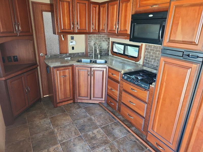 2012 Redwood Unknown VIN 4V0FC3625CR002179 COPART salvage auction — REAR END, GA - CERT OF TITLE-SALVAGE, sold $5,300 on 2026-07-23 (photo 5)