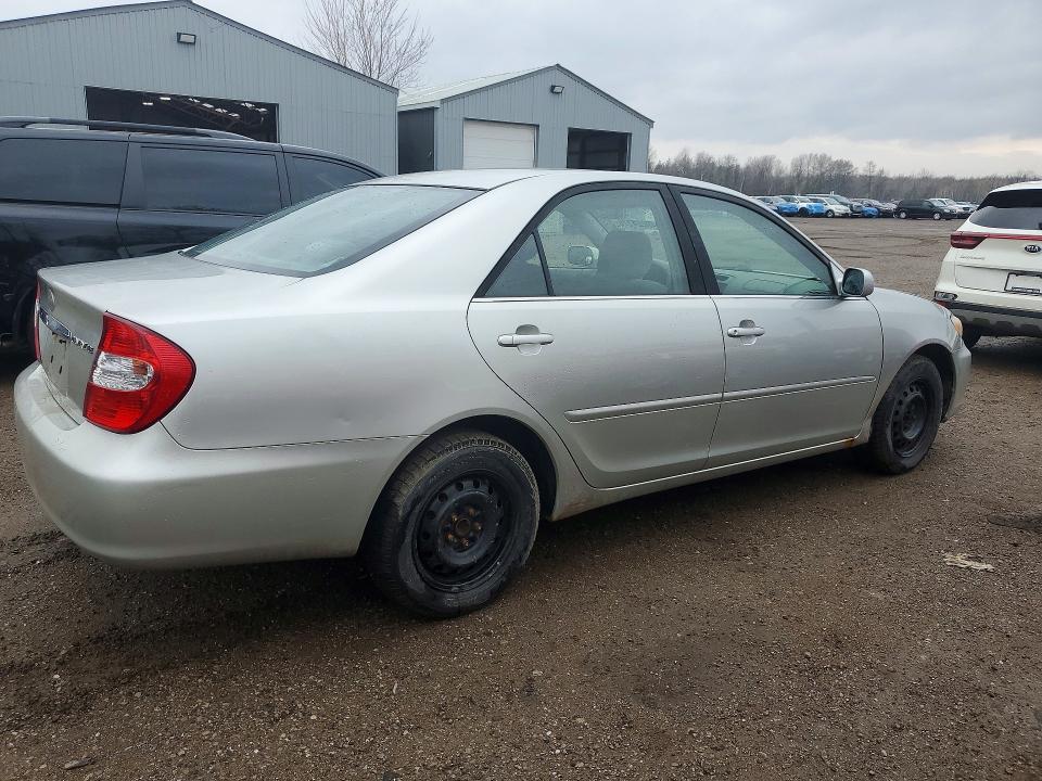 2002 Toyota Camry VIN JTDBE32K820135286 COPART salvage auction — FRONT END, ON - PERMIT NO BRAND - UNFIT, sold $550 on 2026-07-23 (photo 3)