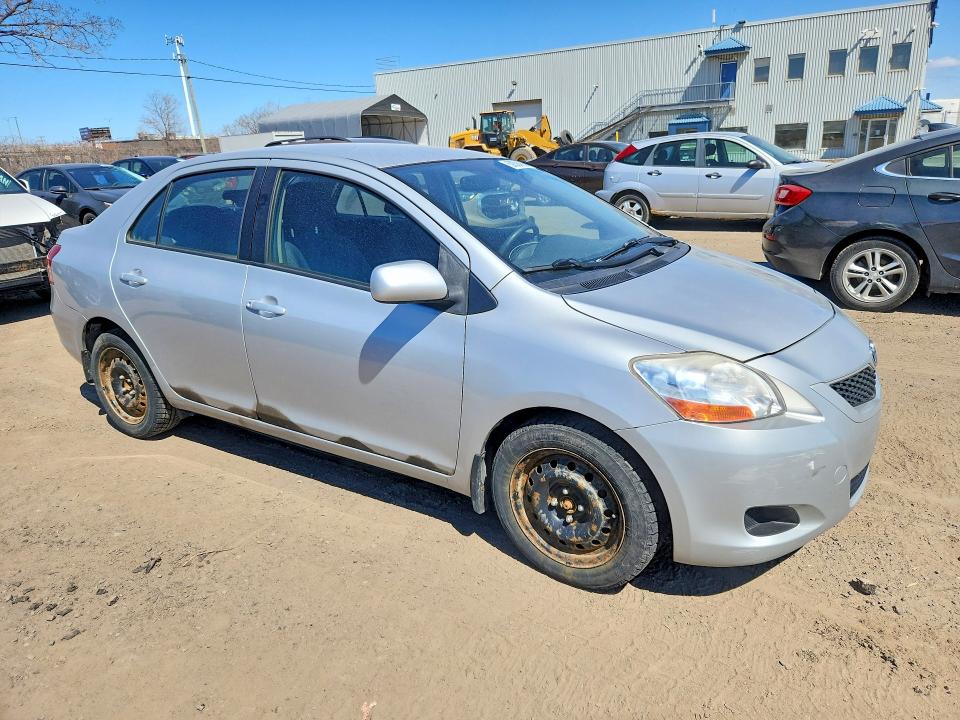 2010 Toyota Yaris VIN JTDBT4K39A1362872 COPART salvage auction — SIDE, Qc - Gravement Accidente, sold $1,450 on 2026-07-21 (photo 4)