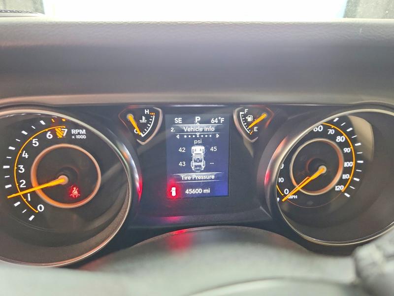 2022 Jeep Wrangler unlimited VIN 1C4HJXDG7NW230266 COPART salvage auction — MINOR DENT/SCRATCHES, IL - CERTIFICATE OF TITLE, sold $17,000 on 2026-07-16 (photo 9)