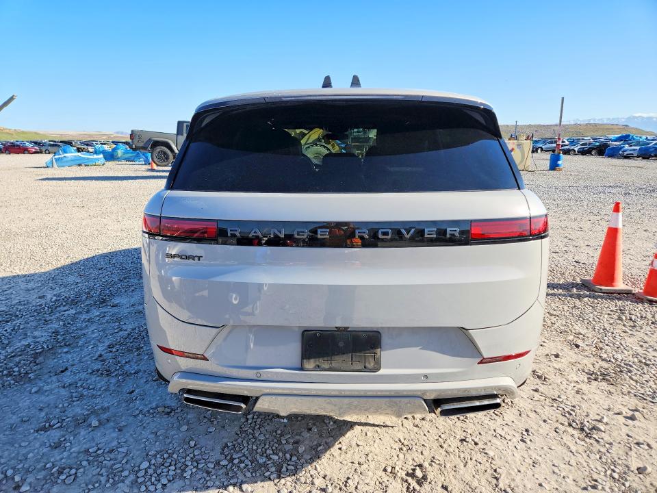 2025 Land rover RANGE ROVER VIN SAL1L9E42SA423583 COPART salvage auction — SIDE, Ut - Salvage Certificate, sold $74,000 on 2026-07-10 (photo 6)