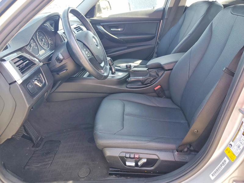2018 BMW 3er VIN WBA8E1G59JNU92475 COPART salvage auction — FRONT END, Fl - Cert Of Title Slvg Rebuildable, sold $1,300 on 2026-08-02 (photo 7)