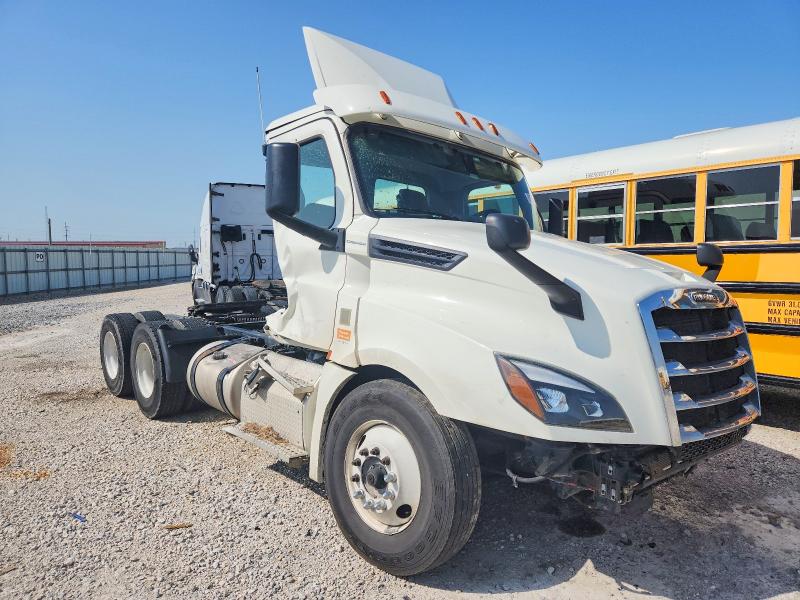 2018 Freightliner Cascadia 126 VIN 3AKJHLDVXJSJT1051 COPART salvage auction — ALL OVER, OK - CERT OF TITLE-SALVAGE, sold $1,900 on 2026-09-05 (photo 1)