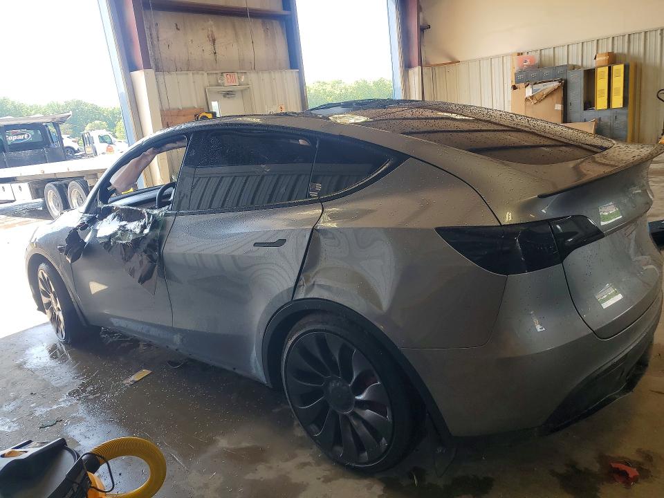 2025 Tesla Model y VIN 7SAYGDEF5SA357262 COPART salvage auction — ROOF, Ar - Cert Of Title-Salvage, sold $6,200 on 2026-07-08 (photo 2)