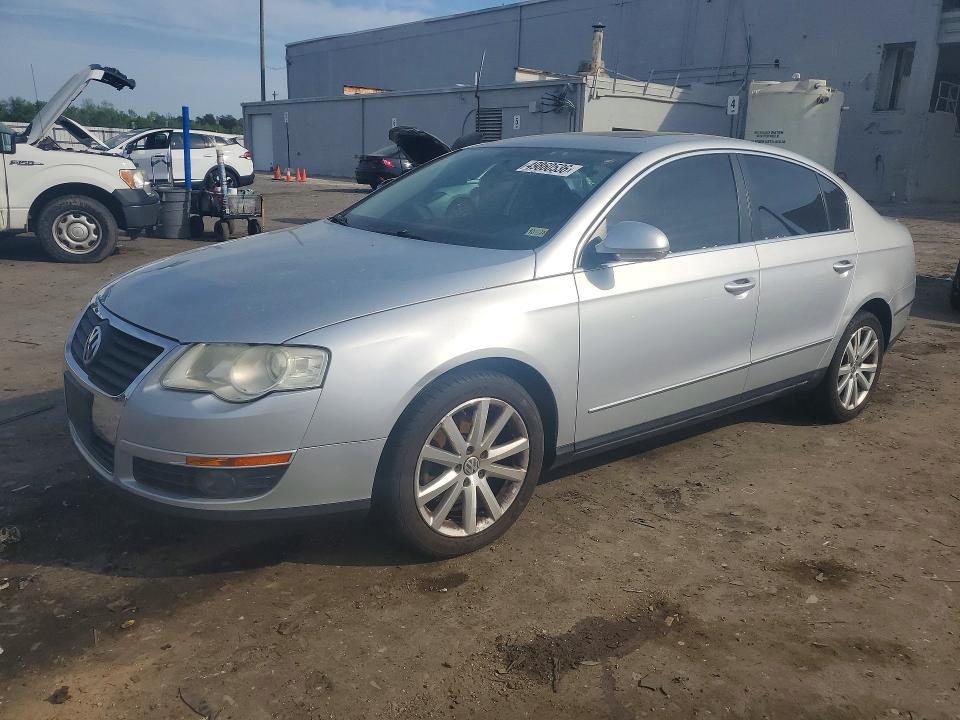 2010 Volkswagen Passat VIN WVWJK7AN5AE139790 COPART salvage auction — MINOR DENT/SCRATCHES, Va - Certificate Of Title, sold $425 on 2026-08-05 (photo 1)