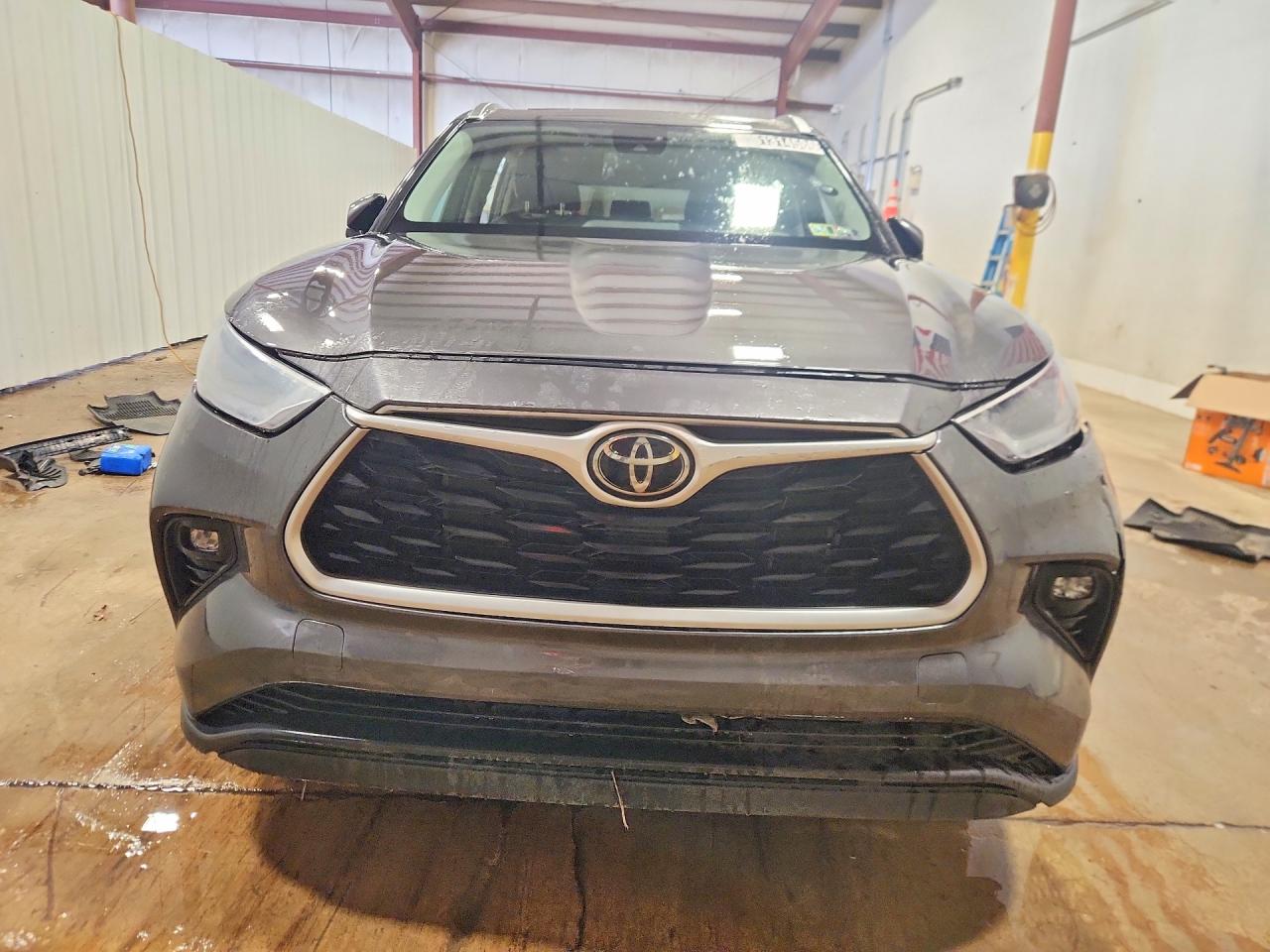 2021 Toyota Highlander VIN 5TDGZRBH2MS160508 COPART salvage auction — Rear End, IN - CERTIFICATE OF TITLE, sold $10,800 on 2026-07-09 (photo 5)