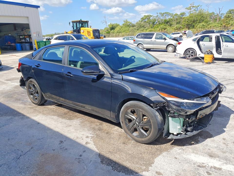 2023 Hyundai Elantra VIN KMHLM4AG9PU604424 COPART salvage auction — FRONT END, Fl - Certificate Of Destruction, sold $4,050 on 2026-07-15 (photo 4)