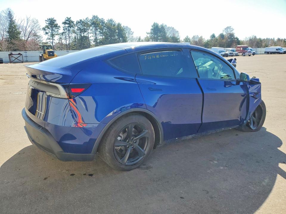 2026 Tesla Model y VIN 7SAYGDEE3TF371138 COPART salvage auction — FRONT END, Mn - Cert Of Title-Salvage, sold $500 on 2026-07-30 (photo 3)