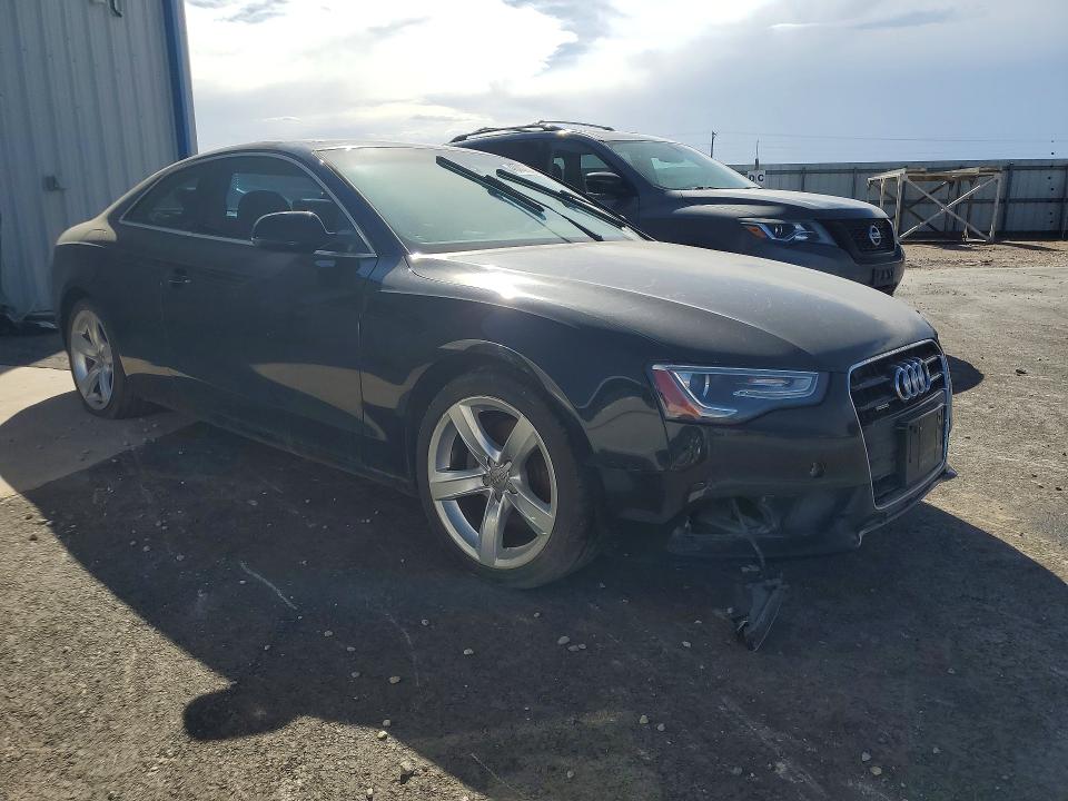 2015 Audi A5 VIN WAUCFAFR0FA054552 COPART salvage auction — MINOR DENT/SCRATCHES, Tx - Certificate Of Title (P), sold $15,600 on 2026-07-09 (photo 4)
