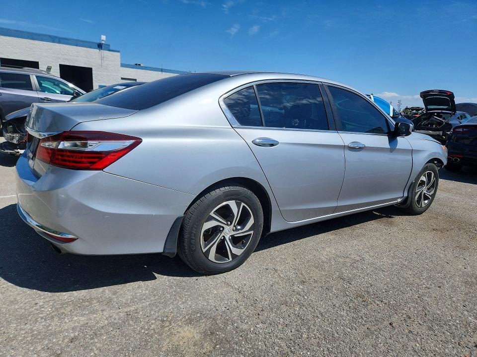 2017 Honda Accord VIN 1HGCR2F34HA044784 COPART salvage auction — FRONT END, Salvage Title, sold $200 on 2026-07-21 (photo 3)