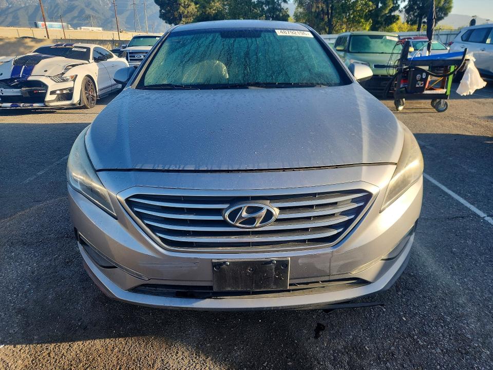 2015 Hyundai Sonata VIN 5NPE24AF3FH176286 COPART salvage auction — MINOR DENT/SCRATCHES, Ca - Dis/Dlr/Exp Only Clean Title, sold $750 on 2026-07-09 (photo 5)