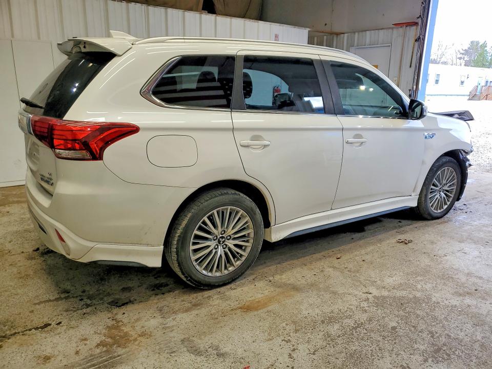 2019 Mitsubishi VIN JA4J24A57KZ047499 COPART salvage auction — FRONT END, Me - Cert Of Title-Salvage Collisio, sold $4,100 on 2026-07-09 (photo 3)