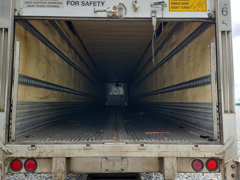 1998 Utility trailer Utility tr VIN 1UYVS2535WU546004 COPART salvage auction — MINOR DENT/SCRATCHES, OK - CERTIFICATE OF TITLE, sold $1,800 on 2026-07-07 (photo 6)