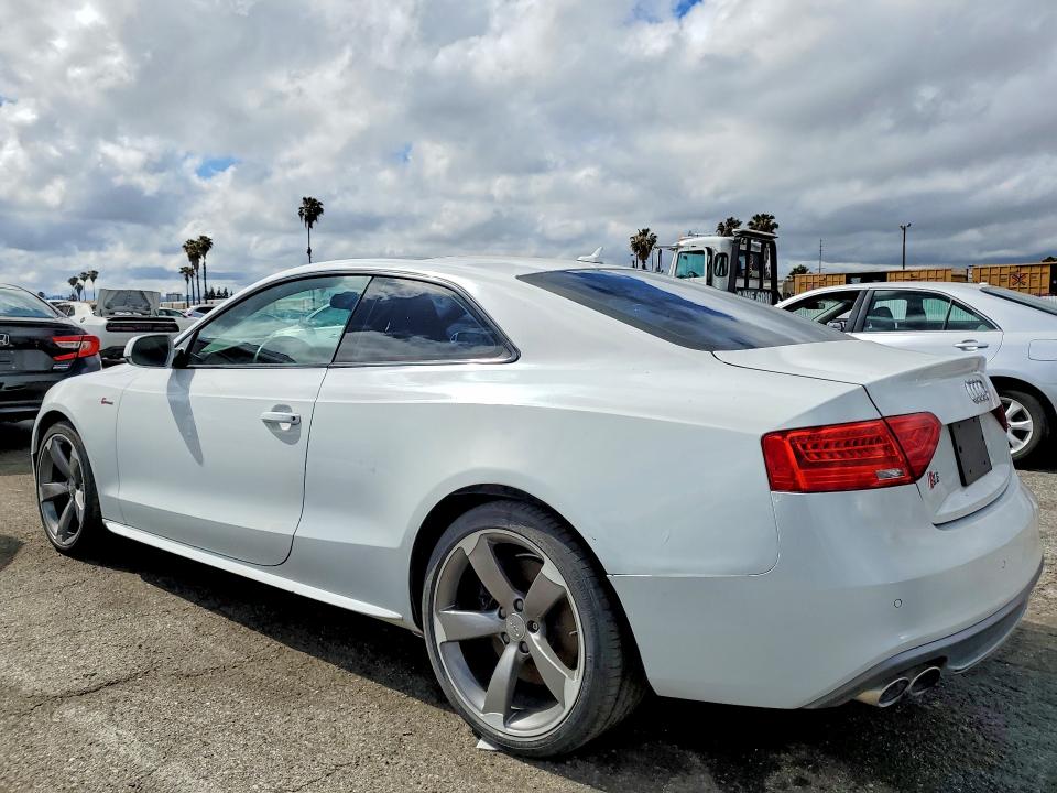 2014 Audi S5 VIN WAUCGAFR6EA039761 COPART salvage auction — MINOR DENT/SCRATCHES, Ca - Dis/Dlr/Exp Only Clean Title (P), sold $7,000 on 2026-07-07 (photo 2)