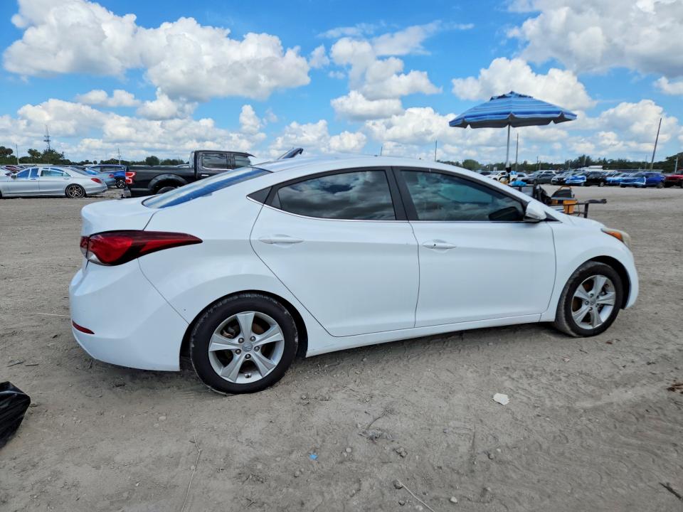 2016 Hyundai Elantra VIN 5NPDH4AE8GH788714 COPART salvage auction — MINOR DENT/SCRATCHES, MT - CERT OF TITLE-REBUILT SALVAGE, sold $1,700 on 2026-07-02 (photo 3)