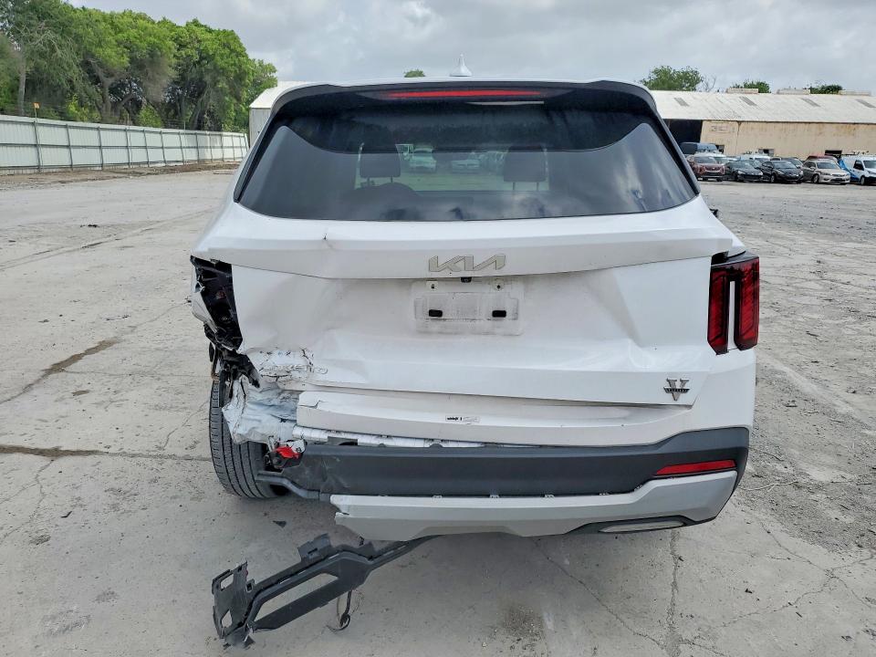 2024 Kia Sorento VIN 5XYRG4JCXRG269889 COPART salvage auction — REAR END, Tx - Salvage Vehicle Title, sold $3,500 on 2026-07-28 (photo 6)