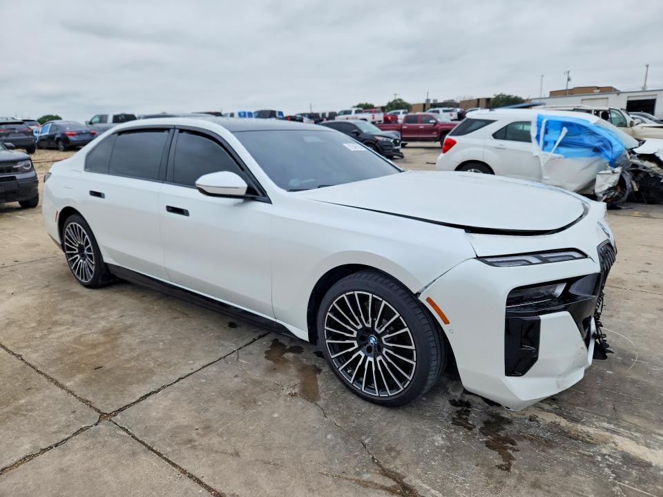 2025 BMW I7 VIN WBY43EJ06SCU33780 COPART salvage auction — FRONT END, TX - CERTIFICATE OF TITLE, sold $31,250 on 2026-07-23 (photo 4)