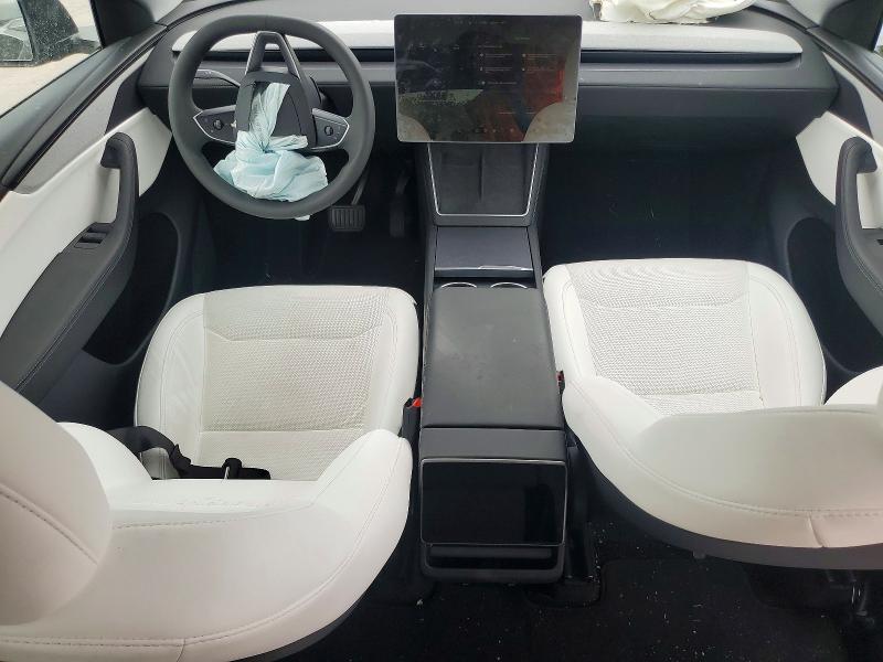 2026 Tesla Model y VIN 7SAYGDEE3TA496637 COPART salvage auction — FRONT END, Tx - Salvage Vehicle Title, sold $11,000 on 2026-07-09 (photo 8)